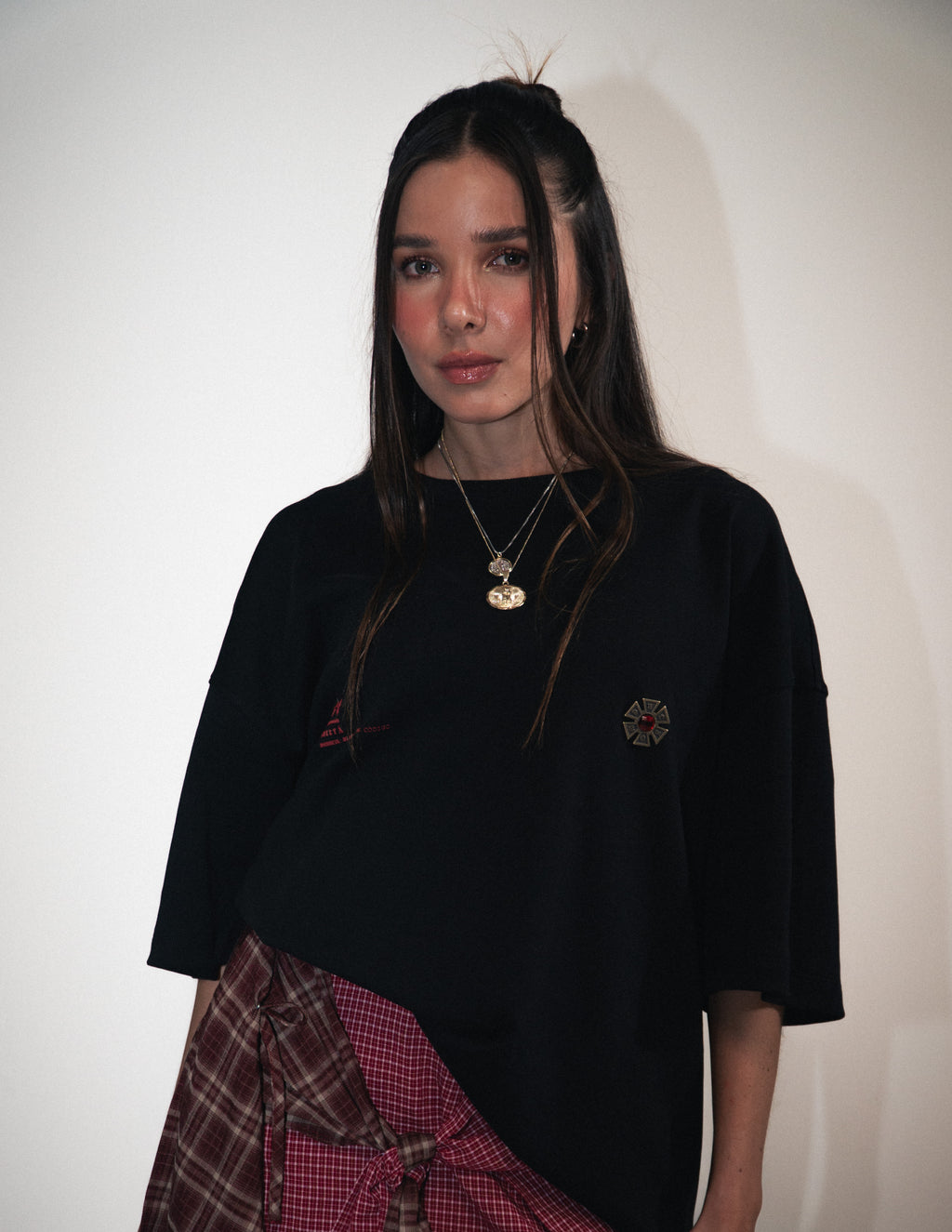 CAMISETA OMERTA PIN NEGRA