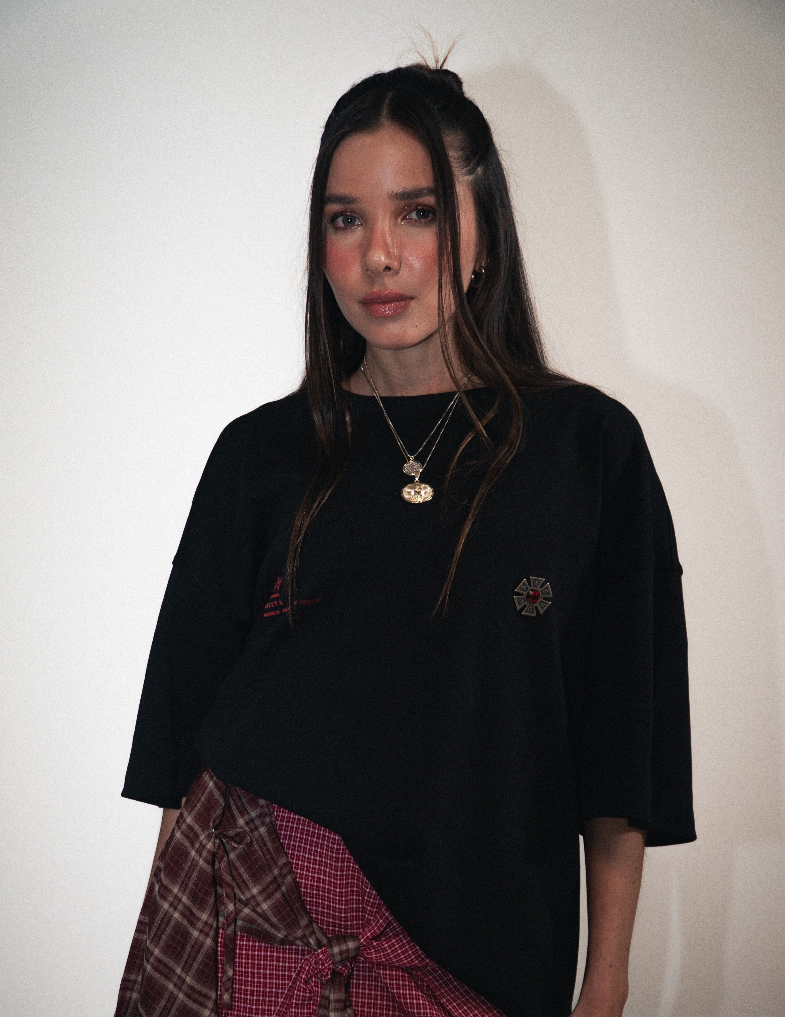 CAMISETA OMERTA PIN NEGRA
