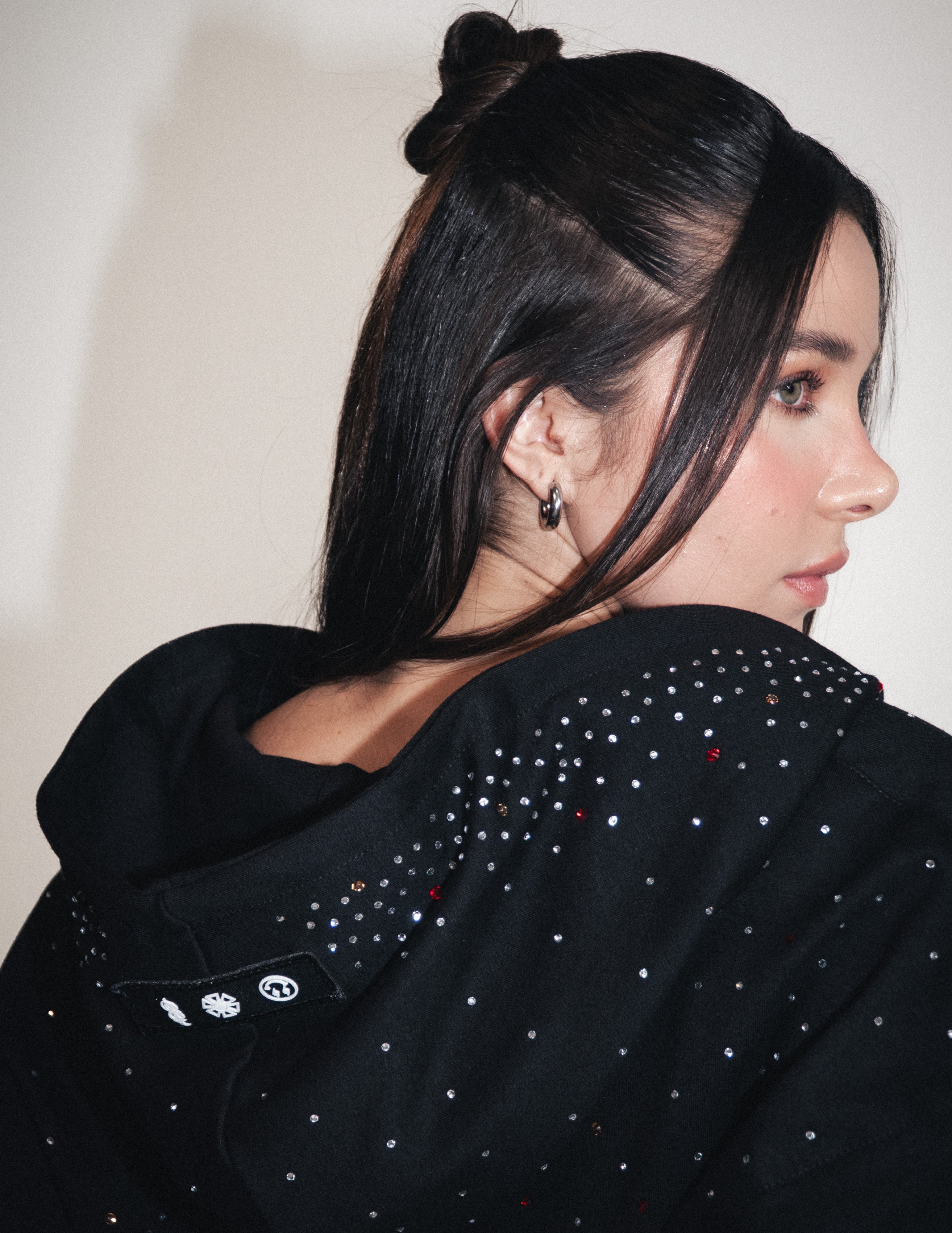 BLACK CROP HOODIE OMERTA
