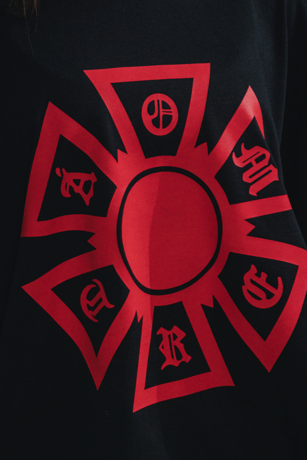 CAMISETA OMERTA MANGA SISA NEGRA
