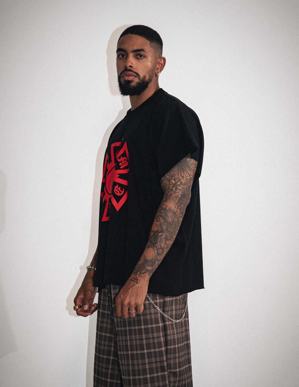 CAMISETA OMERTA MANGA SISA NEGRA