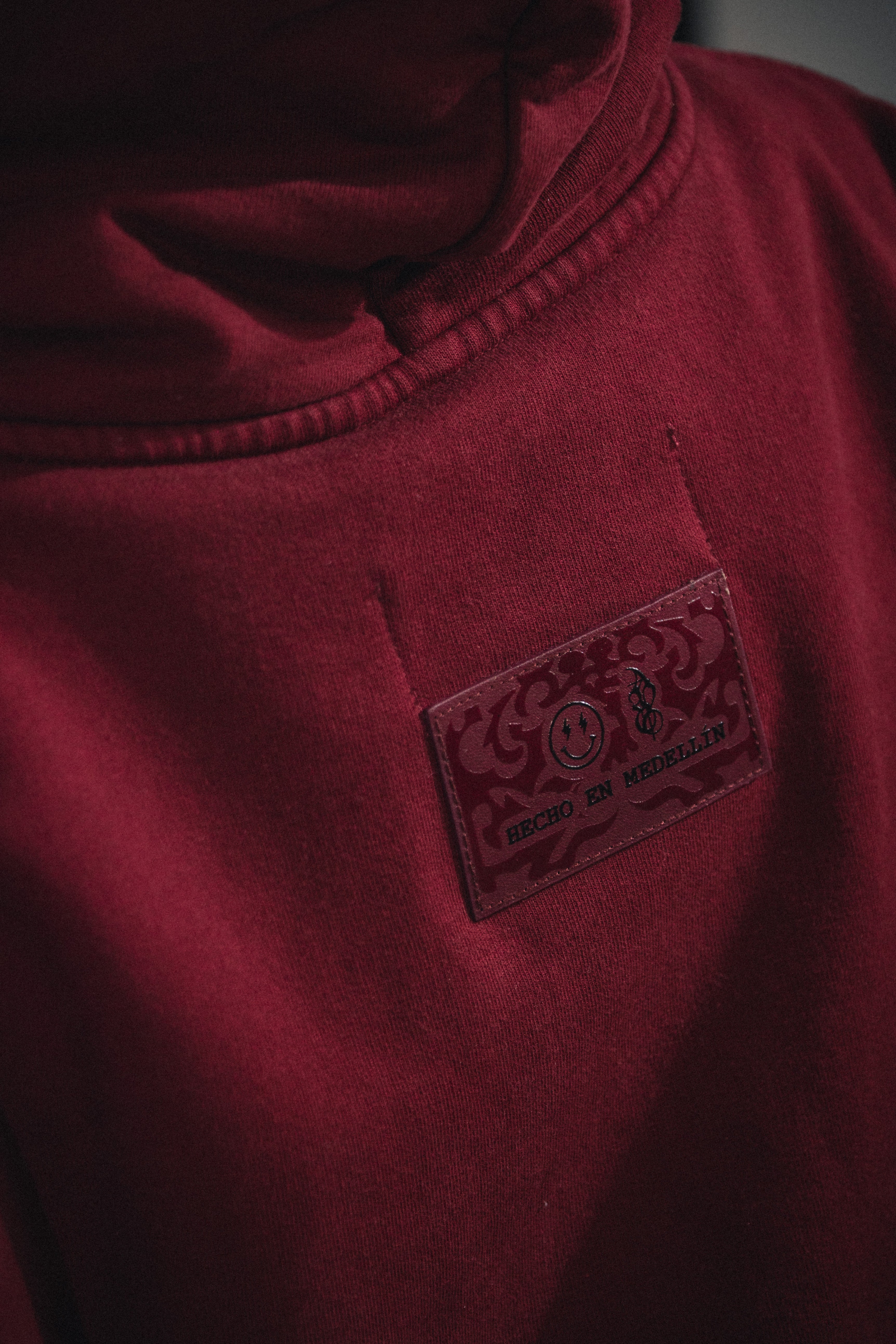 HOODIE OMERTA VINOTINTO