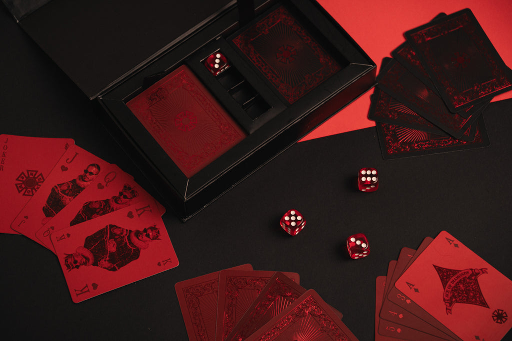 SET DE CARTAS Y DADOS OMERTA